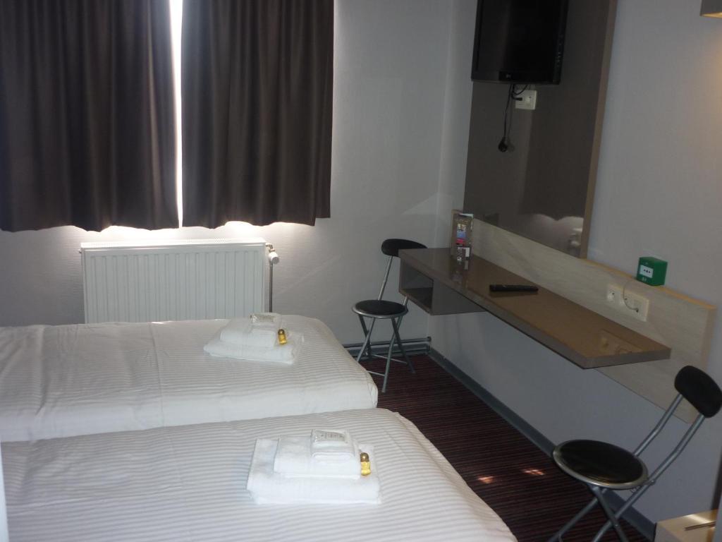 Hotel Les 100 Ciels Saint-Hubert Rum bild